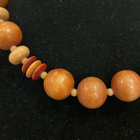 Vintage Brown Wooden Beaded Choker Collar Statement Necklace - Picture 2 of 3